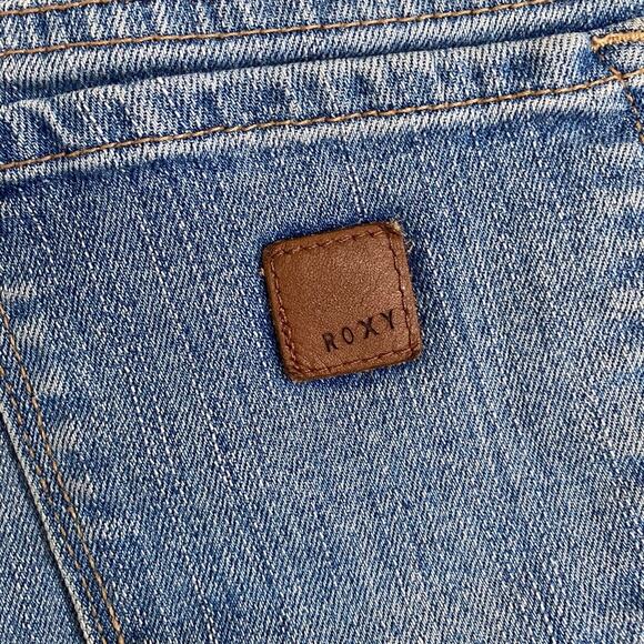 Roxy Cutoff Denim Low Rise Jeans Shorts Embroidered Medium Wash - Picture 6 of 9